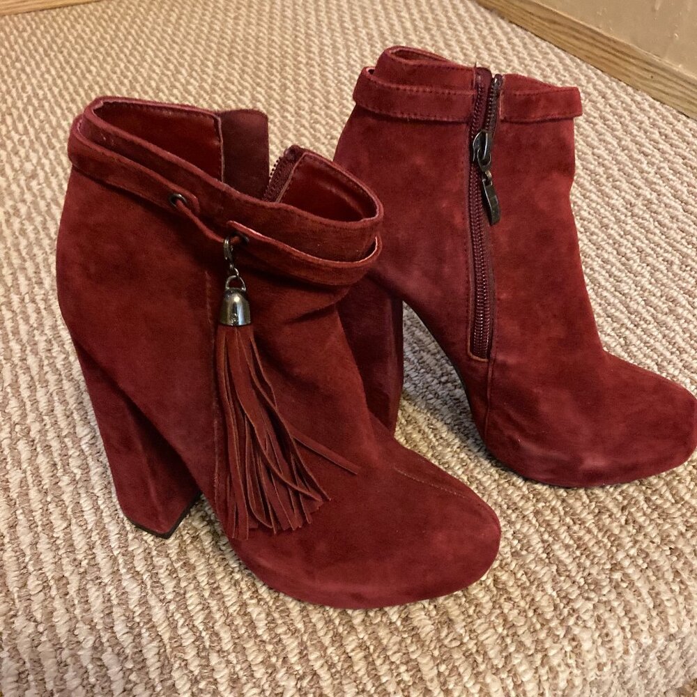Zu brand leather heeled boots, Size 5.5